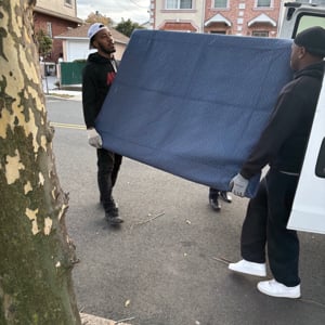 Movers from Solid Services Group LLC uploaded 6:17 AM on Nov 12th, 2025