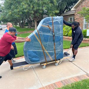 Movers, Loading, Ropes/Straps/Tie-downs, Unloading, and Piano from West Texas Master Movers LLC uploaded 4:43 PM on Aug 11th, 2023