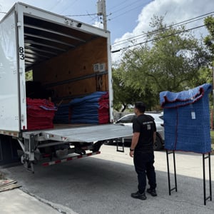 Unloading and Moving Truck from Online Movers Corp uploaded 9:45 AM on Jun 5th, 2026