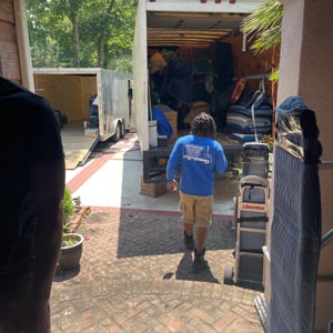 Movers, Moving Truck, Loading, Unloading, and Moving Container from Legends Moving Services uploaded 11:58 AM on Jan 15th, 2026