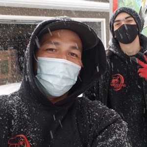 Mask and Movers from Speeding Movers LLC uploaded 4:47 PM on Mar 15th, 2021