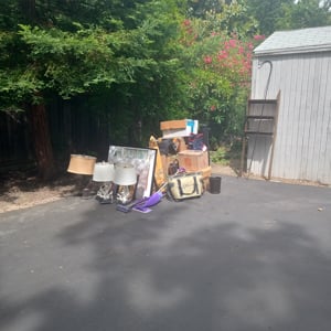 Mask, Stairs, Assembly or Disassembly, Loading, and Furniture Dolly from Low rate moving uploaded 10:23 PM on Mar 23rd, 2026