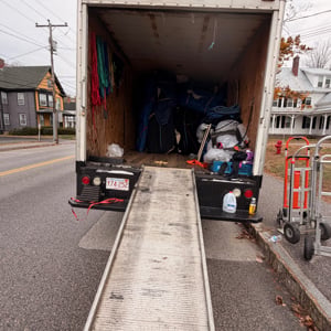Moving Blankets, Movers, Moving Container, Moving Truck, and Assembly or Disassembly from KIzak services inc uploaded 1:16 PM on Jul 15th, 2026