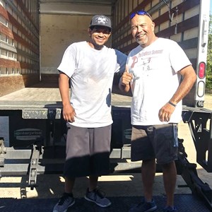 Customers, Moving Truck, Movers, and Unloading from Resqmovers uploaded 10:44 PM on Jul 10th, 2019