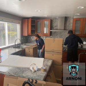 Movers and Packing from Arnoni Moving Services LLC uploaded 1:43 PM on Sep 24th, 2025