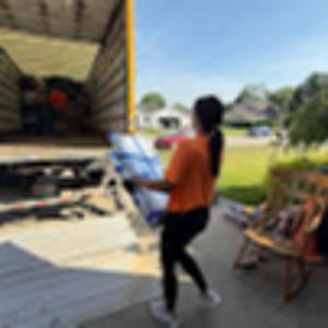 Loading from Move Up Movers uploaded 5:03 PM on Jul 30th, 2025