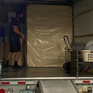 Loading, Movers, Hand Truck, Unloading, and Packing from 7moving uploaded 6:59 PM on Oct 19th, 2022
