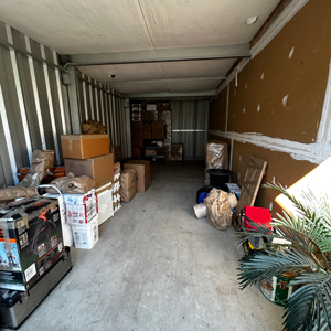 Unloading, Movers, and Loading from Quick & EZ Moving And More uploaded 9:52 PM on Sep 3rd, 2025