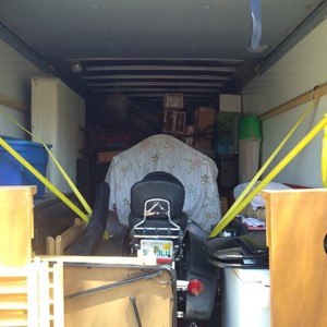 Ropes/Straps/Tie-downs, Unloading, Furniture, Moving Truck, and Loading from Southern Moves Fla. uploaded 3:00 AM on Apr 28th, 2019