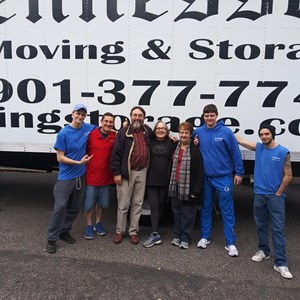 Unloading, Customers, Movers, and Moving Truck from Tennessee Moving & Storage uploaded 5:51 PM on Feb 27th, 2020