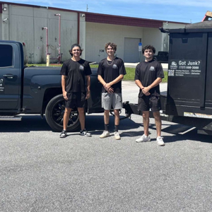 Movers and Moving Truck from SmoothMove uploaded 2:23 PM on Nov 25th, 2025