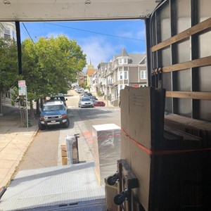 Moving Blankets, Plastic Wrap, Moving Truck, Moving Boxes, and Movers from Savior Movers LLC uploaded 3:04 PM on Mar 25th, 2022