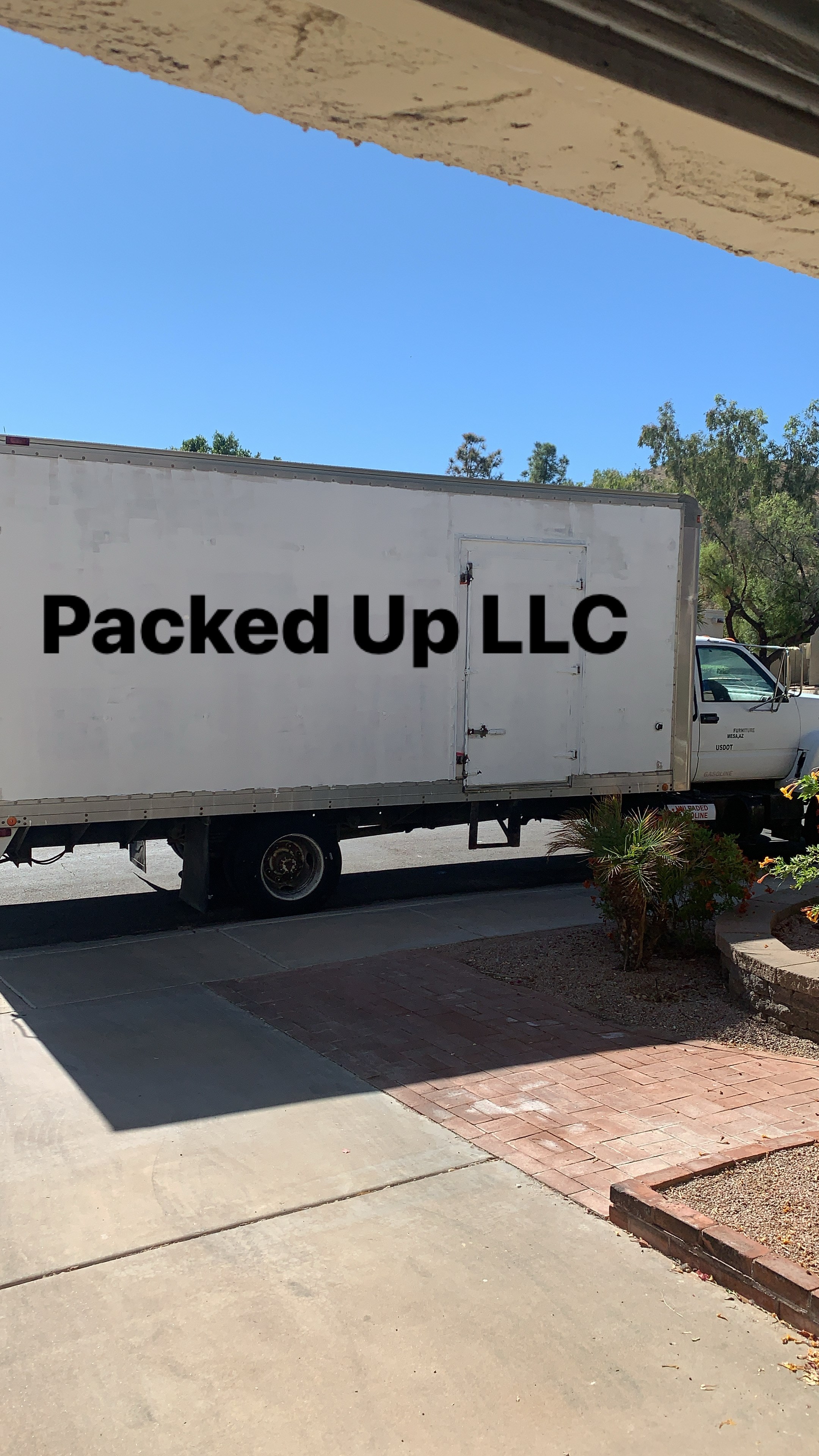 Packed Up logo