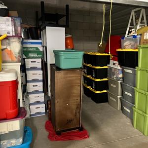 Furniture, Movers, Moving Boxes, Loading, and Customers from Truck Vans Cargo and Cleaning LLC uploaded 12:13 PM on Oct 10th, 2022