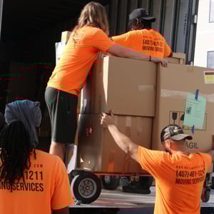 Moving Boxes, Moving Truck, Movers, Unloading, and Customers from Mecha Movers LLC uploaded 5:44 AM on Jan 17th, 2026