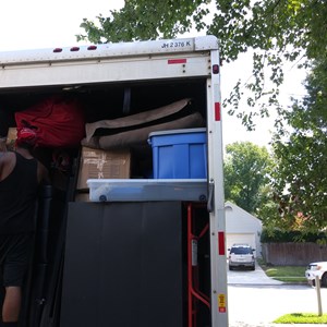Hand Truck, Movers, Loading, Furniture, and Moving Truck from Righteous Movers uploaded 10:14 AM on Aug 19th, 2019