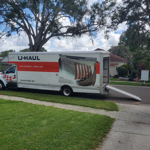 Loading from Palm Breeze Movers uploaded 6:37 AM on Aug 25th, 2025