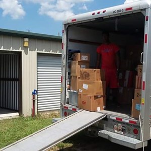 Movers, Loading, Moving Truck, and Moving Boxes from Chess Moves Dfw uploaded 4:03 PM on Dec 20th, 2019