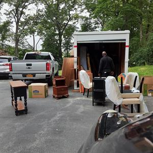 Movers, Stairs, Furniture Dolly, Hand Truck, and Ropes/Straps/Tie-downs from Dot Huggins MOVING uploaded 7:39 AM on Apr 28th, 2023