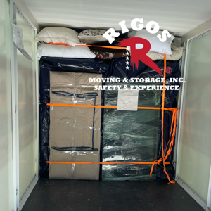 Moving Container, Furniture, and Loading from Rigo's Moving & Storage, Inc uploaded 1:04 PM on Oct 3rd, 2025