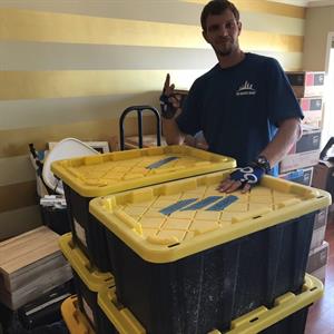 Moving Boxes, Hand Truck, Packing, Loading, and Movers from Professional Movers Group uploaded 4:04 PM on Oct 25th, 2022