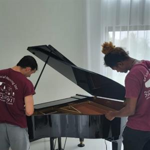Movers and Piano from SF Local Moving Inc uploaded 8:34 AM on Mar 9th, 2023