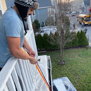 Movers from Gentle movers 2020 LLC uploaded 9:48 AM on Feb 7th, 2022