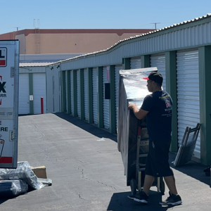 Loading and Movers from Veterans move LLC uploaded 8:47 AM on Oct 22nd, 2025