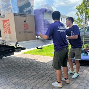 Ropes/Straps/Tie-downs, Furniture Dolly, Furniture, Hand Truck, and Loading from Space Express Moving uploaded 1:03 PM on Nov 13th, 2023