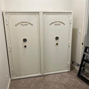 Movers, Loading, Unloading, Furniture Dolly, and Safe or Gun Safe from West Texas Master Movers LLC uploaded 5:24 PM on Aug 15th, 2023