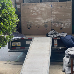 Loading from Cd Movers uploaded 4:56 AM on May 27th, 2025