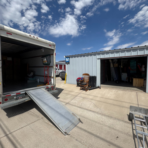 Hand Truck, Movers, Furniture, Unloading, and Loading from Sumners dependable movers uploaded 3:21 PM on Nov 5th, 2025