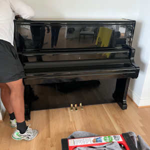Piano from Zmoving Specialists llc. uploaded 8:29 PM on Feb 10th, 2026