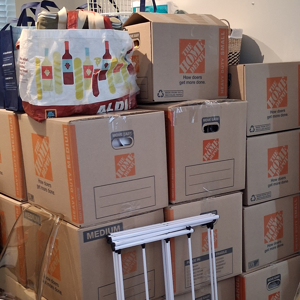 Moving Truck, Loading, Moving Boxes, and Customers from Top Knotch Cleaning And Moving Services LLC uploaded 4:28 AM on Aug 5th, 2026