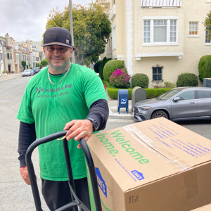 Moving Truck and Movers from Kalin&PO Moving and Storage LLC uploaded 2:56 PM on Oct 6th, 2025