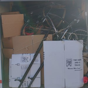 Moving Boxes, Moving Container, Unloading, Movers, and Furniture from Truck Vans Cargo and Cleaning LLC uploaded 10:06 AM on Dec 10th, 2021