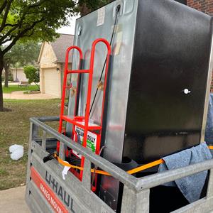 Customers, Moving Container, Furniture Dolly, Moving Blankets, and Movers from 1st Move uploaded 7:03 PM on Nov 11th, 2022