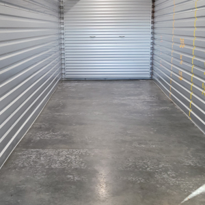 Moving Boxes, Loading, Movers, and Packing from Fast Movers Moving uploaded 5:19 PM on Oct 9th, 2025