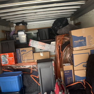 Packing and Moving Truck from Top Knotch Cleaning And Moving Services LLC uploaded 4:15 AM on Aug 5th, 2026