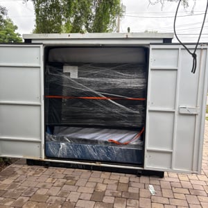 Moving Container, Ropes/Straps/Tie-downs, and Movers from AB Moving and Labor uploaded 4:04 PM on May 18th, 2025