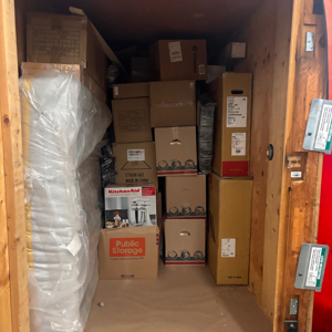 Loading, Moving Boxes, Furniture, Moving Blankets, and Movers from The Fire Hustlers uploaded 4:57 PM on Aug 23rd, 2025