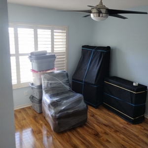 Movers, Assembly or Disassembly, Loading, Moving Truck, and Unloading from Skye Moving uploaded 6:06 AM on Sep 12th, 2025