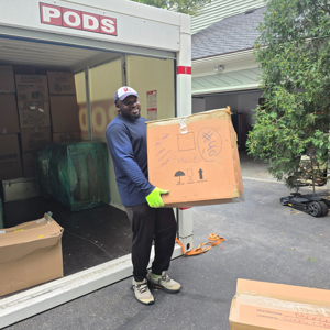 Movers from Alem Moving & Delivery Solutions LLC uploaded 10:04 AM on Oct 17th, 2025