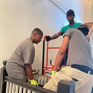 Movers, Ropes/Straps/Tie-downs, Stairs, and Furniture Dolly from Hutch In The Clutch Moving LLC uploaded 7:01 AM on Jul 26th, 2023