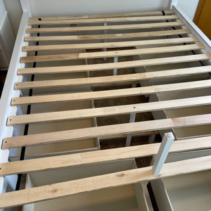 Furniture from Move Up Movers uploaded 4:57 PM on Jul 30th, 2025