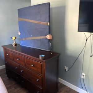 Movers from Happy Ending Movers LLC uploaded 2:29 PM on Nov 4th, 2025