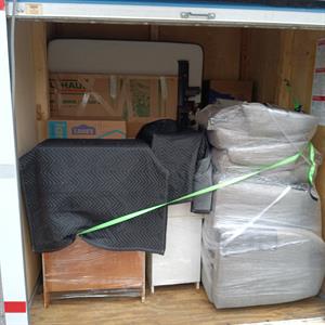 Loading, Moving Blankets, Packing, Movers, and Furniture from E&J Relocation Specialists uploaded 8:02 AM on Sep 6th, 2022
