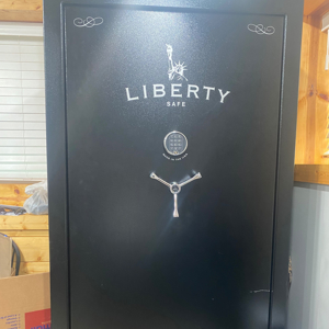 Hand Truck, Unloading, Customers, Safe or Gun Safe, and Loading from Helping Hands logistics LLC uploaded 11:12 AM on Nov 6th, 2025