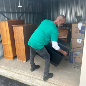 Unloading and Movers from Ready Roaders uploaded 9:13 AM on Apr 18th, 2026