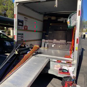 Loading from Erica's Loading & Unloading Moving Co LLC uploaded 11:06 PM on Oct 6th, 2025
